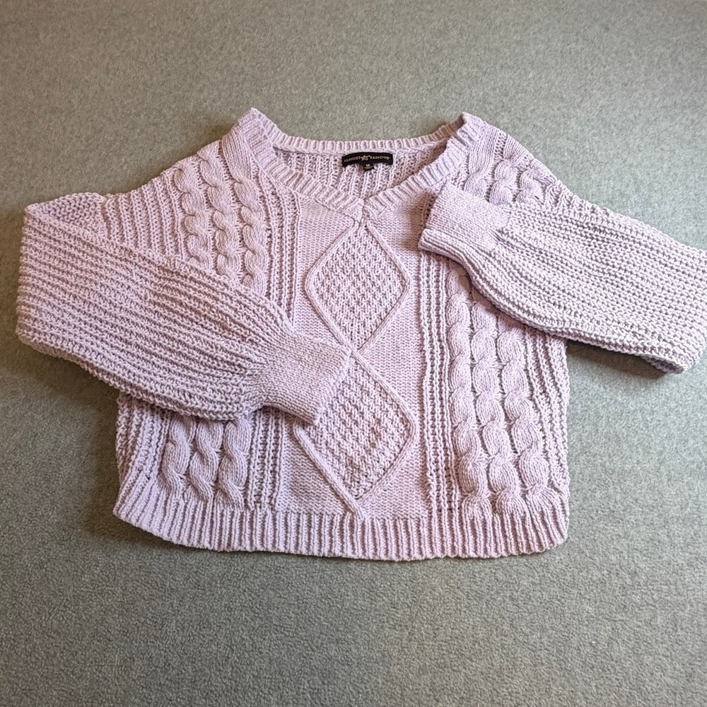 Almost Famous Sweater M Purple Cable Knit V-Neck Cropped M